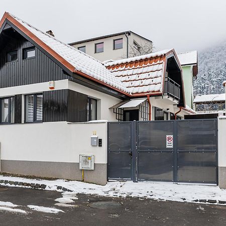 Sun Villas Accommodation Брашов Екстериор снимка
