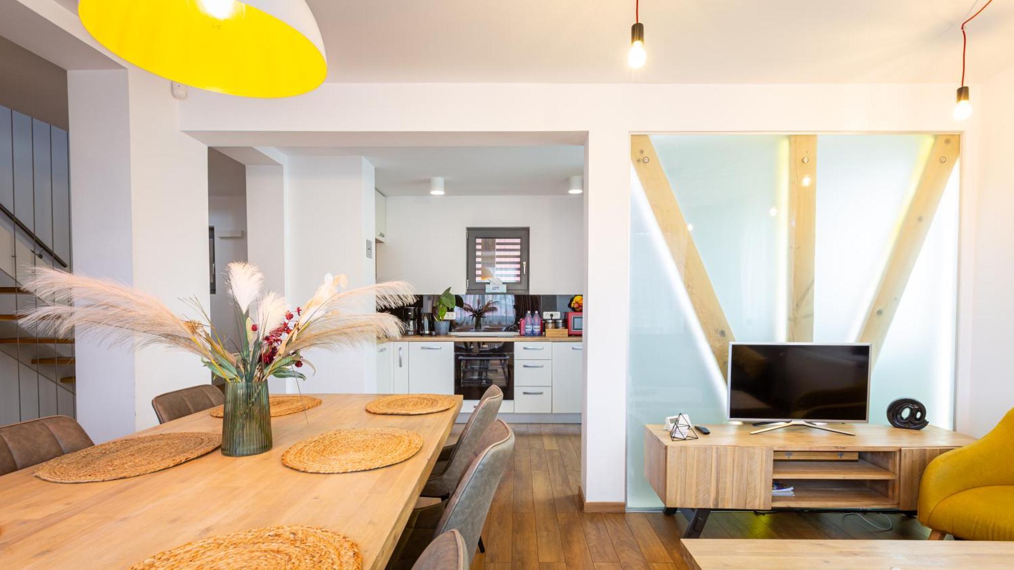 Sun Villas Accommodation Брашов Екстериор снимка