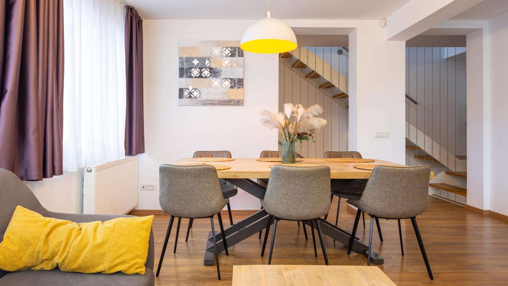 Sun Villas Accommodation Брашов Екстериор снимка