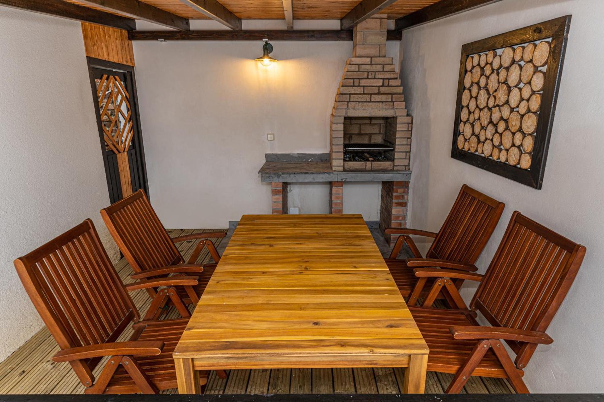 Sun Villas Accommodation Брашов Екстериор снимка