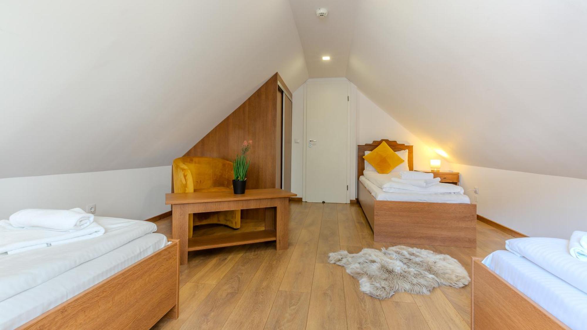 Sun Villas Accommodation Брашов Екстериор снимка