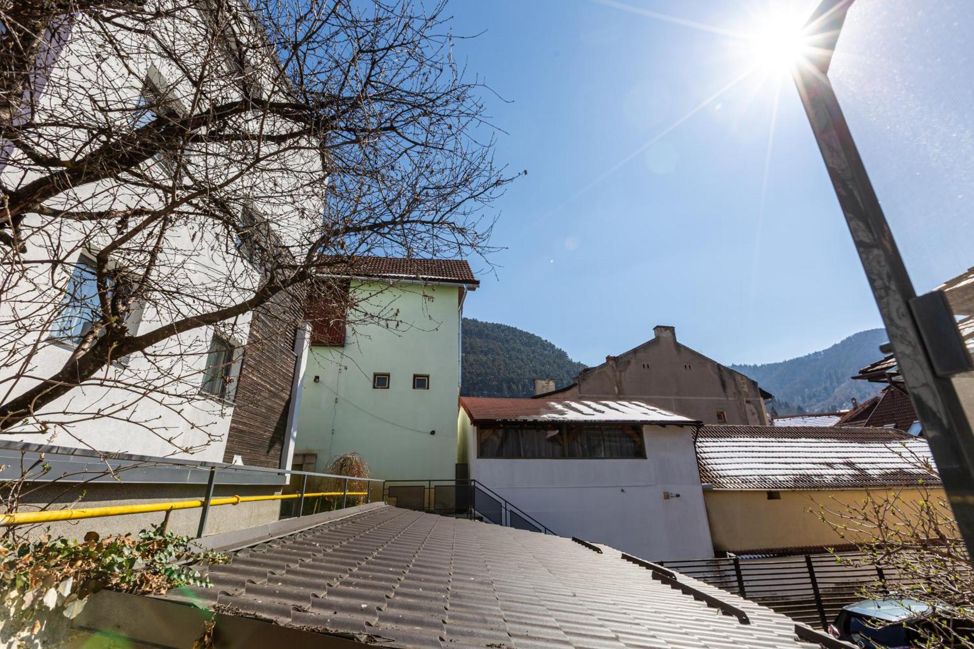 Sun Villas Accommodation Брашов Екстериор снимка